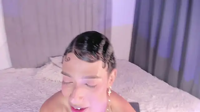 Snapshot of im_charles chatting on 02-11-26, 09:20 im charles online show from 02-11-26, 09:20