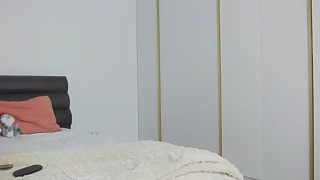 LunaVibes  online show from 02-11-26, 06:07