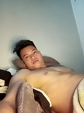 Snapshot of Maycute18 chatting on 02-22-26, 03:18 Maycute18 online show from 02-22-26, 03:18