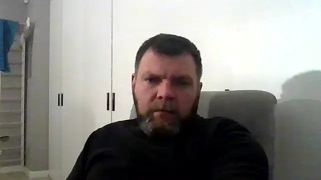 Snapshot of Hot_Adonis chatting on 02-11-26, 08:36 Hot Adonis online show from 02-11-26, 08:36