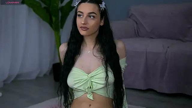 Snapshot of ElaraVixen chatting on 02-19-26, 08:05 ElaraVixen online show from 02-19-26, 08:05