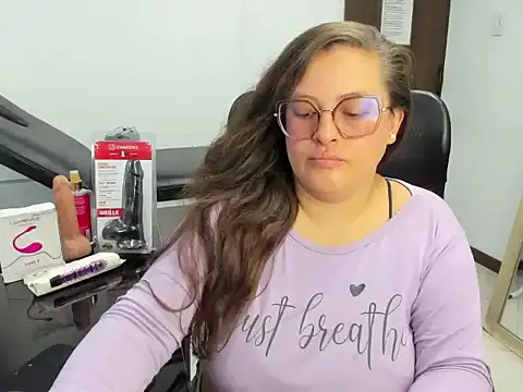 Sarah Boobs  online show from 02-12-26, 08:04