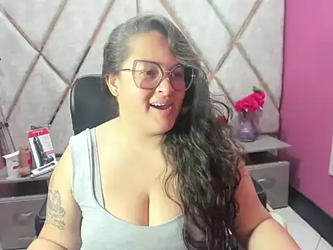 Sarah Boobs  online show from 04-10-26, 03:34