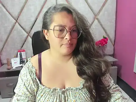 Sarah Boobs  online show from 04-11-26, 03:33