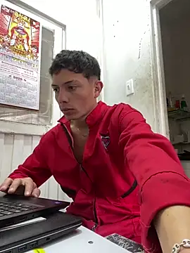 Snapshot of santiObrero chatting on 02-04-26, 04:35 santiObrero online show from 02-04-26, 04:35