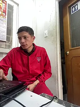 Snapshot of santiObrero chatting on 02-10-26, 07:51 santiObrero online show from 02-10-26, 07:51