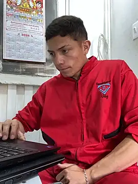 Snapshot of santiObrero chatting on 02-24-26, 04:16 santiObrero online show from 02-24-26, 04:16