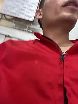 Snapshot of santiObrero chatting on 02-25-26, 03:32 santiObrero online show from 02-25-26, 03:32