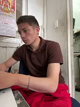 Snapshot of santiObrero chatting on 02-27-26, 04:29 santiObrero online show from 02-27-26, 04:29