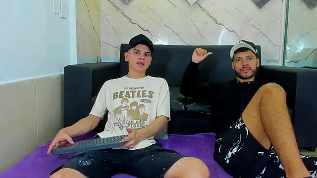 Angel Villareal online show from 03-03-26, 04:51