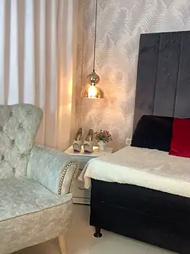 Auri   online show from 02-05-26, 06:01