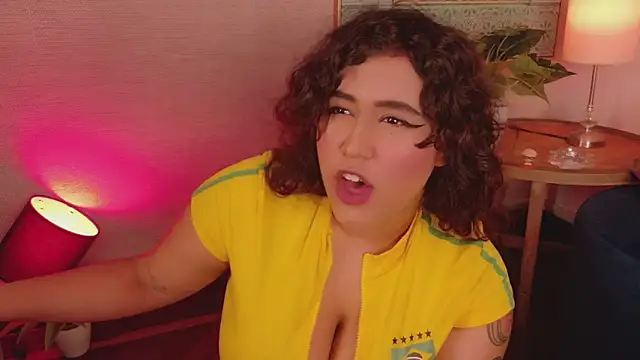 Snapshot of Maya_house chatting on 02-28-26, 05:08 Maya house online show from 02-28-26, 05:08