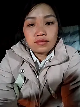 Snapshot of lia-coy chatting on 02-13-26, 12:50 lia-coy online show from 02-13-26, 12:50