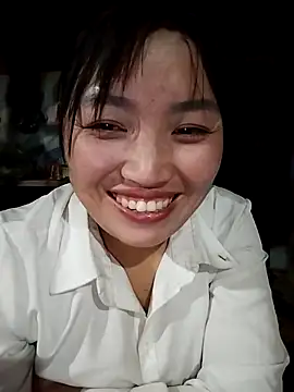 Snapshot of lia-coy chatting on 02-15-26, 12:47 lia-coy online show from 02-15-26, 12:47