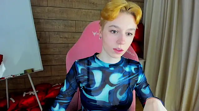 Snapshot of AgataGate chatting on 02-15-26, 04:31 AgataGate online show from 02-15-26, 04:31