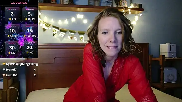 Snapshot of Daisy_Lovely chatting on 02-19-26, 04:19 Daisy Lovely online show from 02-19-26, 04:19