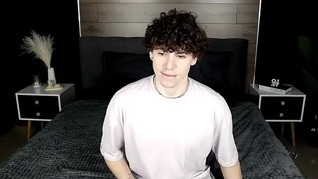 Snapshot of TylerGibson chatting on 02-19-26, 03:13 TylerGibson online show from 02-19-26, 03:13