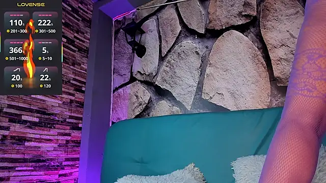 Snapshot of savana_rios chatting on 02-13-26, 12:01 savana rios online show from 02-13-26, 12:01