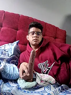 ClarkAndBruno online show from 04-05-26, 10:40