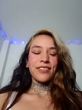 Snapshot of kataleya_23 chatting on 02-21-26, 04:35 kataleya 23 online show from 02-21-26, 04:35