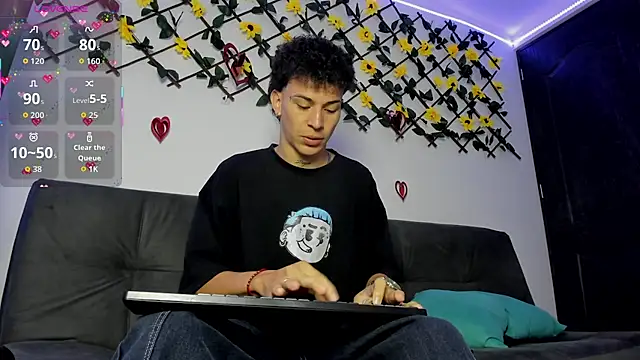 Snapshot of Maxxx_bigcockx chatting on 02-03-26, 11:59 Maxxx bigcockx online show from 02-03-26, 11:59