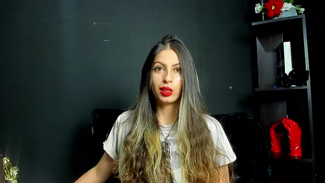 Snapshot of GoddesLeila chatting on 07-01-26, 06:07 GoddesLeila online show from 07-01-26, 06:07