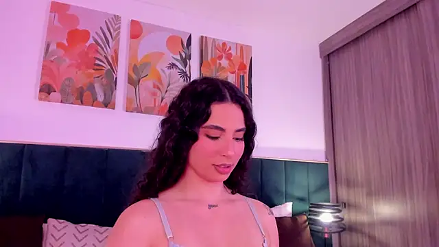 Snapshot of IrinaBlanc chatting on 03-02-26, 12:13 IrinaBlanc online show from 03-02-26, 12:13