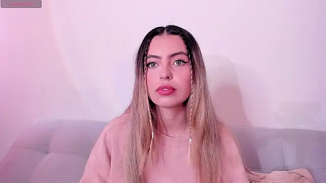 Snapshot of Fernanda_aaaa chatting on 02-24-26, 01:20 Fernanda aaaa online show from 02-24-26, 01:20