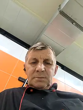 Snapshot of andrei73200 chatting on 02-27-26, 01:22 andrei73200 online show from 02-27-26, 01:22