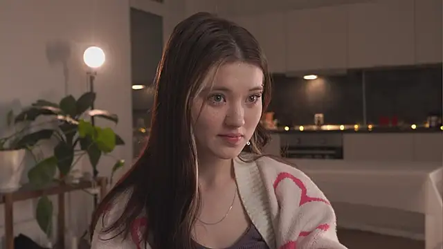 Snapshot of EleniRoeber chatting on 02-02-26, 04:17 EleniRoeber online show from 02-02-26, 04:17