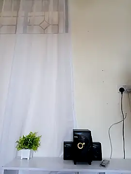 Snapshot of Silk_Hennessy chatting on 02-19-26, 10:44 Silk Hennessy online show from 02-19-26, 10:44