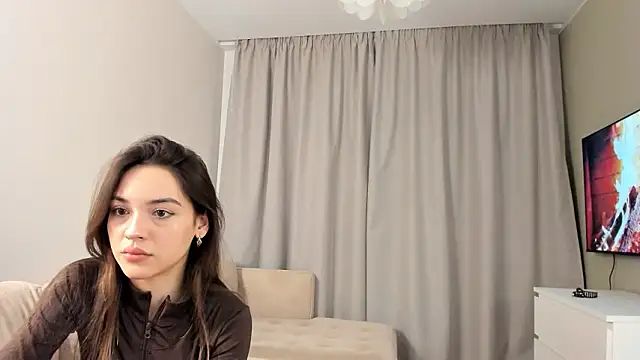 TreasaCrebs online show from 02-02-26, 06:17