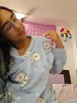 Snapshot of scarlett25__ chatting on 02-09-26, 04:16 scarlett25 online show from 02-09-26, 04:16