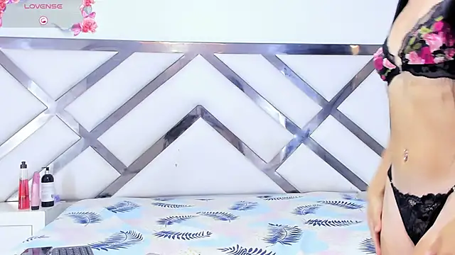 Snapshot of tifanibrown chatting on 02-20-26, 01:11 tifanibrown online show from 02-20-26, 01:11