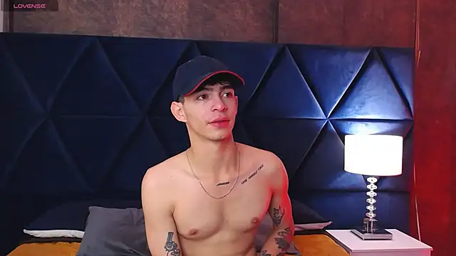 Logan Woods online show from 03-07-26, 11:07