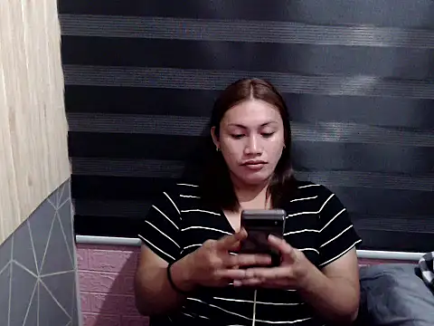 Zoanfckr17 online show from 01-18-26, 12:14