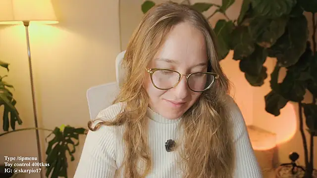 Snapshot of Scarlett_NoirMuse chatting on 02-27-26, 02:22 Scarlett NoirMuse online show from 02-27-26, 02:22