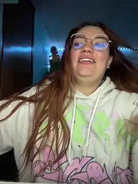 Snapshot of Vixroy7 chatting on 02-19-26, 01:01 Vixroy7 online show from 02-19-26, 01:01