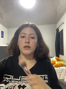 lizzy luminair online show from 02-06-26, 03:22