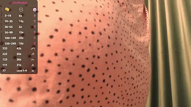 Hiaru Cutie online show from 12-29-24, 06:03