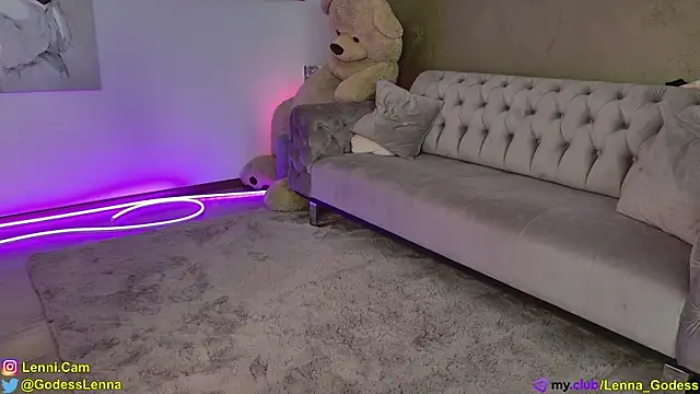 Lenna Godess online show from 09-13-25, 05:07