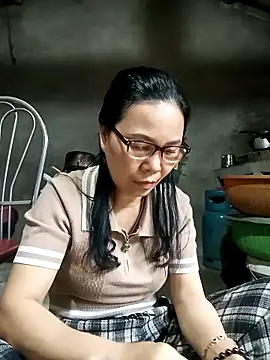 Snapshot of Nuna_689 chatting on 02-20-26, 02:30 Nuna 689 online show from 02-20-26, 02:30