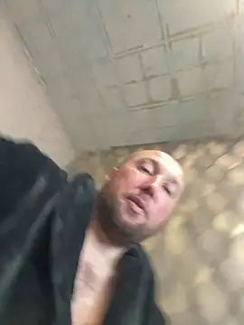 Snapshot of Lubovnikii chatting on 02-08-26, 04:10 Lubovnikii online show from 02-08-26, 04:10