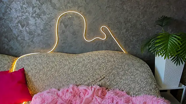 Dream Olivia online show from 02-20-26, 06:26