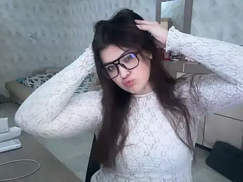 Snapshot of _MaryLove_ chatting on 02-12-26, 12:44 MaryLove online show from 02-12-26, 12:44