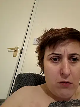 Snapshot of Tiara_XOX chatting on 02-24-26, 05:16 Tiara XOX online show from 02-24-26, 05:16