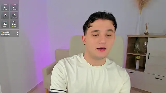 Snapshot of Massimo_Fiore chatting on 02-09-26, 02:15 Massimo Fiore online show from 02-09-26, 02:15