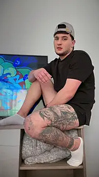 Snapshot of Massimo_Fiore chatting on 02-25-26, 04:49 Massimo Fiore online show from 02-25-26, 04:49