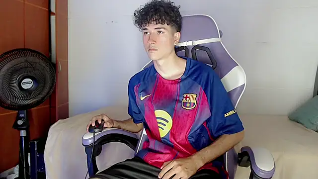 Snapshot of Johnny_cagee_ chatting on 02-26-26, 11:48 Johnny cagee online show from 02-26-26, 11:48