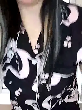 Snapshot of ThatAltGirl chatting on 02-08-26, 02:09 ThatAltGirl online show from 02-08-26, 02:09